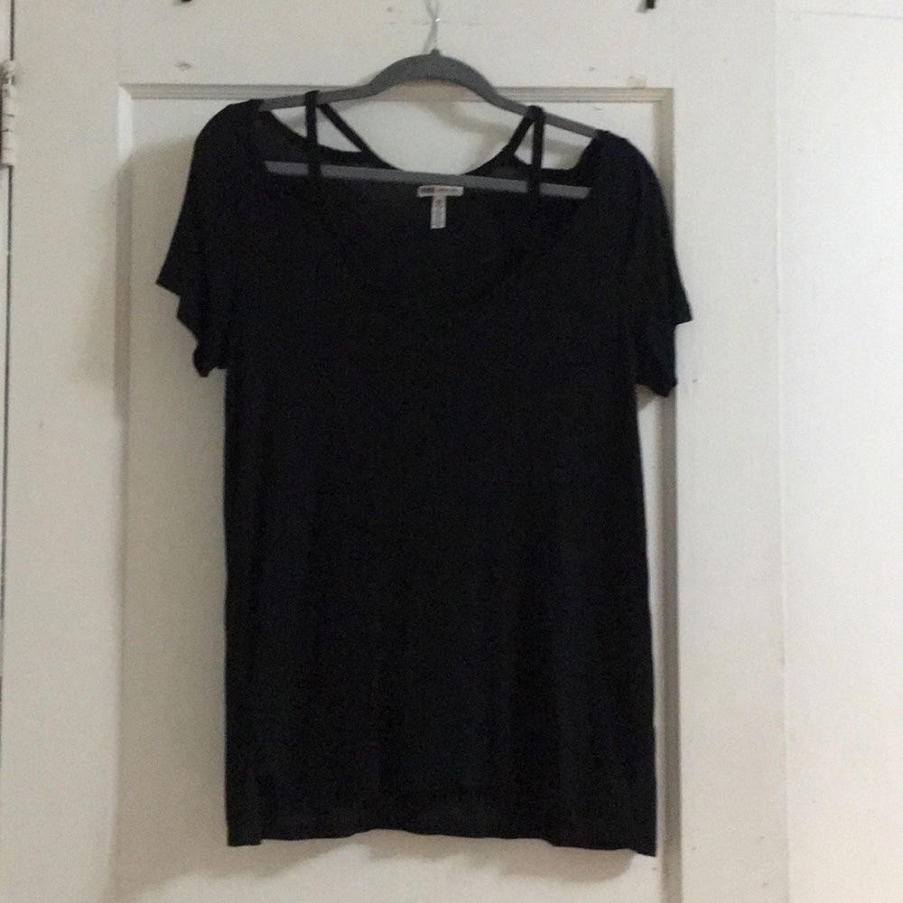 Black T-shirt